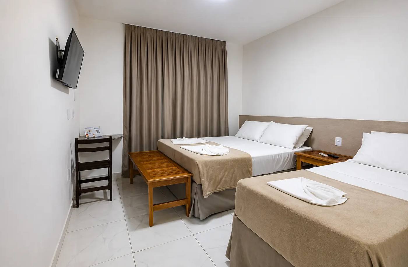 Quarto Triplo Standard com cama de casal e cama de solteiro